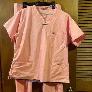 Iguana Med Scrub Set